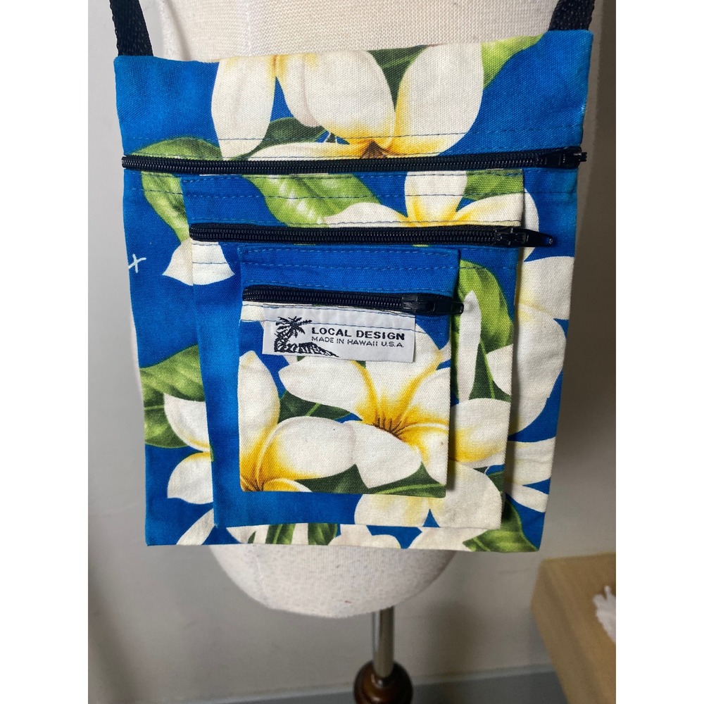 Local Design Hawaii Vintage 90s Plumeria Floral Blue Crossbody Travel Bag Pouch